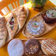 Picture of friends Café